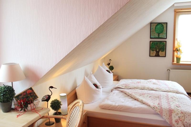 Hotel Gruener Baum Stollberg Δωμάτιο φωτογραφία